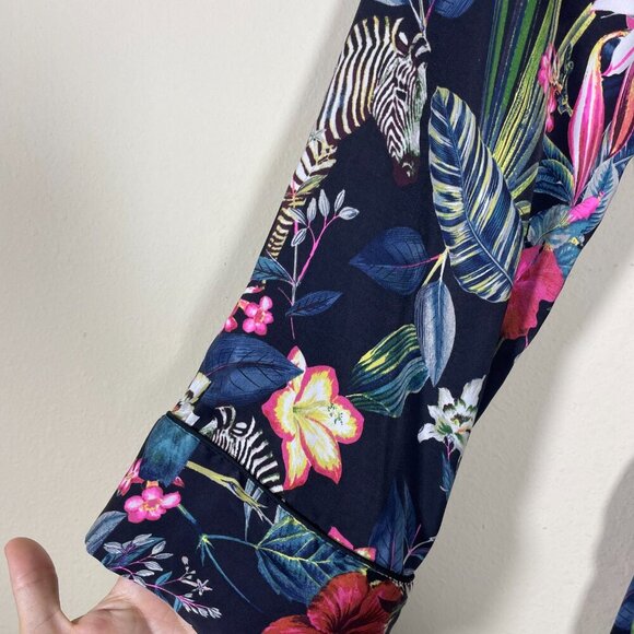 Banana Republic Zebra Floral Print Robe Womens Sz M Loungewear Intimates! - Picture 2 of 4